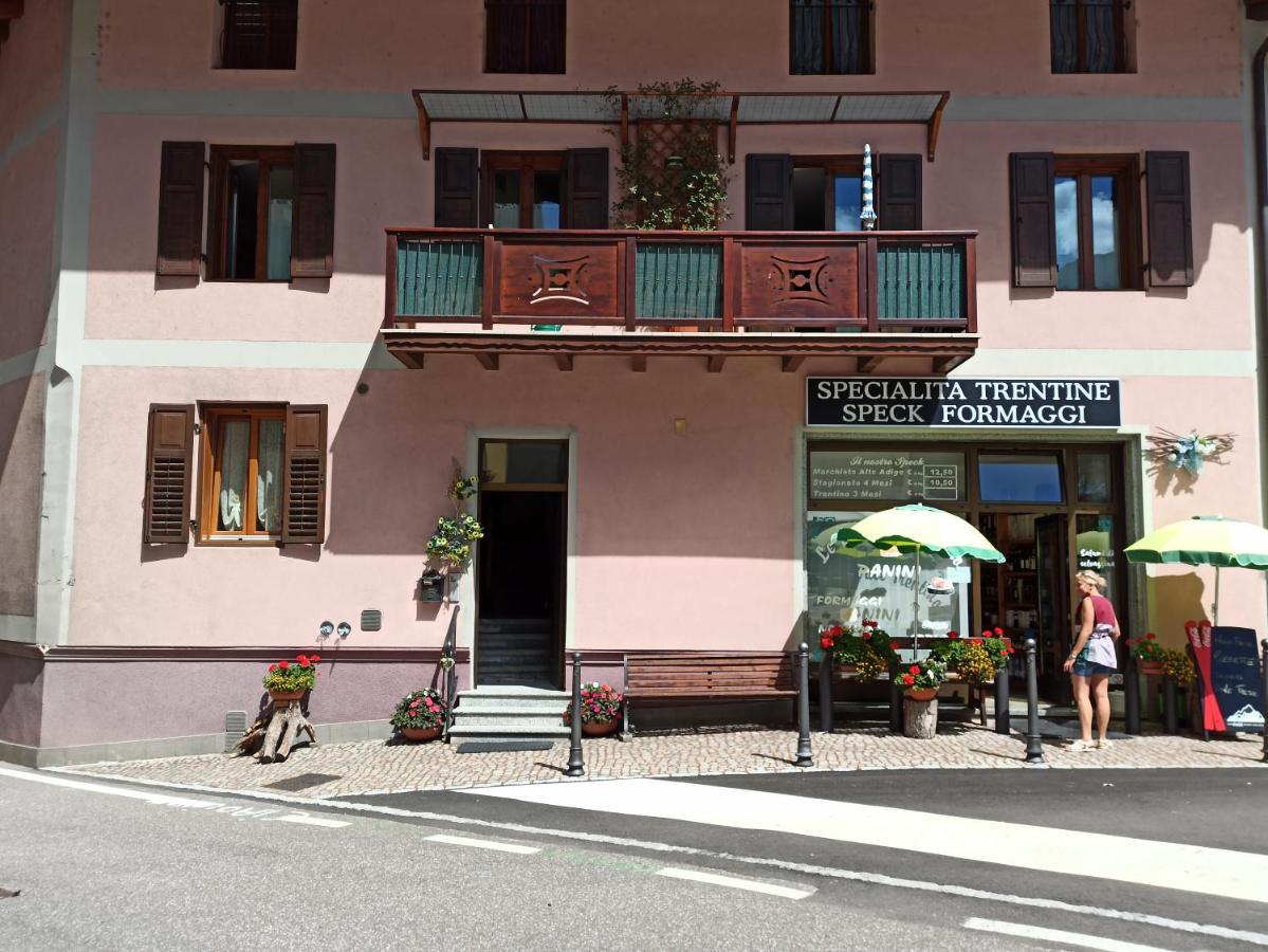 La Casa Di Nonna Lia Apartment Dimaro Exterior photo